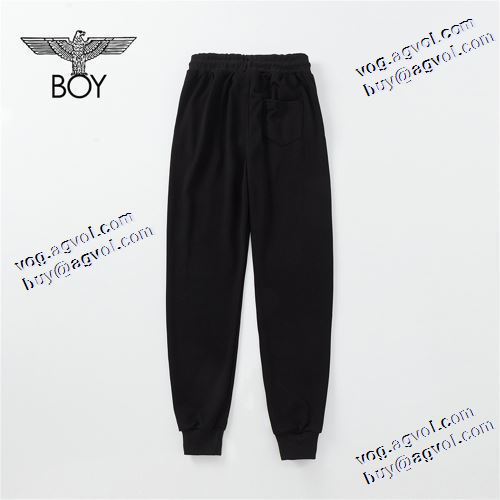 ボーイロンドンコピーブランド 2021秋冬 絶妙なルーズ感 チノパン ボーイロンドン BOY LONDON コーデ 知的なムードを演出