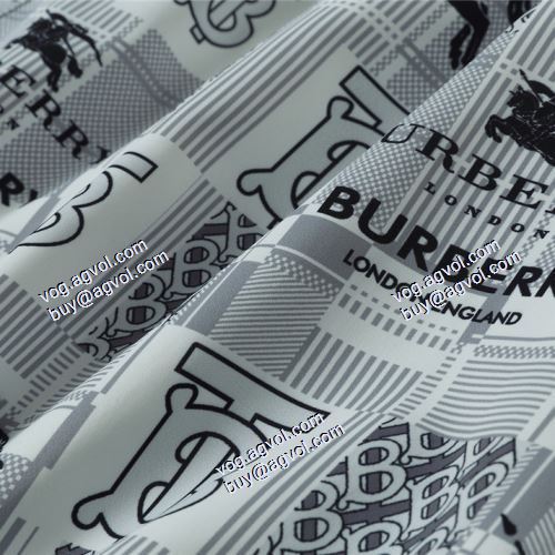  これからの季節の必須ボトムス 2021春夏 BURBERRYブランド 偽物 通販 バーバリー BURBERRY 高級感演出