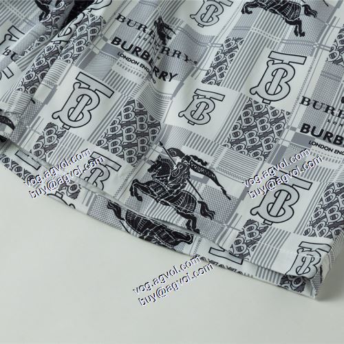  これからの季節の必須ボトムス 2021春夏 BURBERRYブランド 偽物 通販 バーバリー BURBERRY 高級感演出
