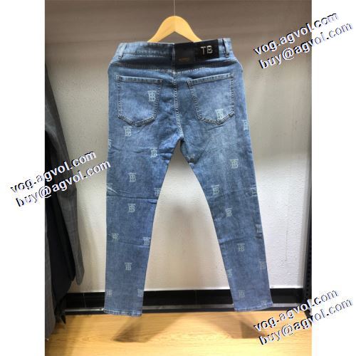 魅力ファッション 2021秋冬 デニムパンツ バーバリー BURBERRY バーバリーコピー ブランド こだわりのオリジナルデニム 伸縮性がある