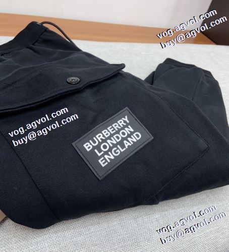 2色可選 バーバリースーパーコピー 激安 海外セレブ愛用 2021秋冬 バーバリー BURBERRY チノパン 絶妙なルーズ感 注目のアイテム
