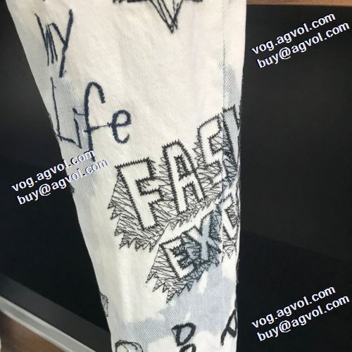 デニムパンツ 2021秋冬 ドルチェ ガッバーナコピー 魔法のデニム 先行販売 ユーズド加工 ビンテージ感溢れる ドルチェ＆ガッバーナ Dolce&Gabbana
