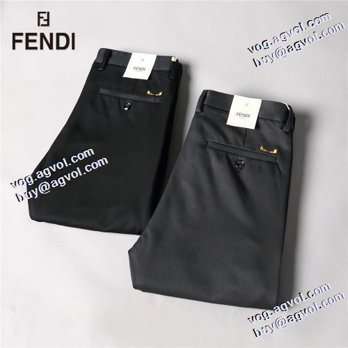 2021秋冬 フェンディ FENDI フェンディブランド コピー 圧倒的な高級感 チノパン 2色可選 長時間履いても疲れない 注目のアイテム 絶大な人気を誇る スタイルアップ効果