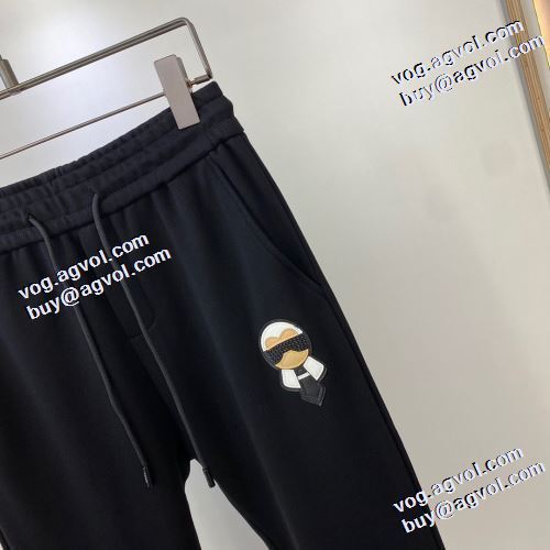 高級感を備えている チノパン 絶妙なルーズ感 コーデの幅広い 重宝するアイテム 2021秋冬 フェンディスーパーコピー フェンディ FENDI 履き心地よい