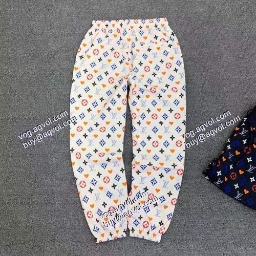  一味違うケーブル編みが魅力満点 ルイ ヴィトン LOUIS VUITTON 2色可選 透け感なし 2021春夏 LOUIS VUITTONスーパーコピー