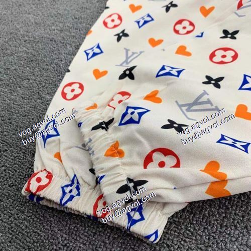  一味違うケーブル編みが魅力満点 ルイ ヴィトン LOUIS VUITTON 2色可選 透け感なし 2021春夏 LOUIS VUITTONスーパーコピー