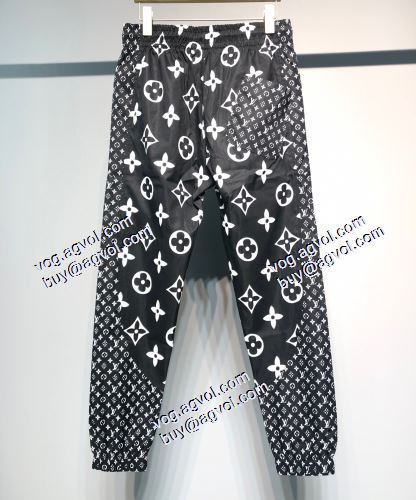  首胸ロゴ 絶妙なルーズ感 2021春夏 ルイ ヴィトン LOUIS VUITTONスーパーコピー 激安 LOUIS VUITTON 2色可選