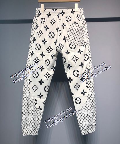  首胸ロゴ 絶妙なルーズ感 2021春夏 ルイ ヴィトン LOUIS VUITTONスーパーコピー 激安 LOUIS VUITTON 2色可選