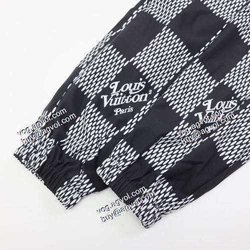  3色可選 ルイ ヴィトン LOUIS VUITTON 2021春夏 ウルトラストレッチ LOUIS VUITTONコピー ブランド ムダな装飾を排したデザイン 