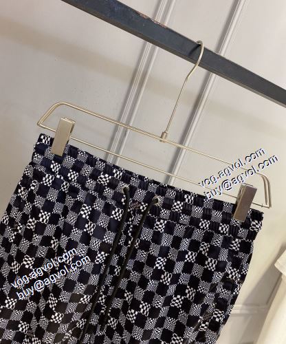 2021秋冬 ルイ ヴィトン LOUIS VUITTON チノパン 伸縮性のある 最安値に挑戦 ルイ ヴィトンブランド コピー