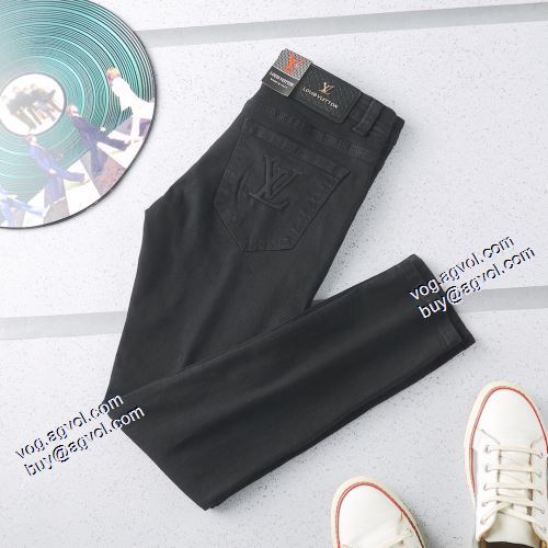 2021秋冬 ルイ ヴィトン LOUIS VUITTON ストレートデニムパンツ 理想のパンツ 豊富なサイズ ルイ ヴィトンブランド 偽物 通販