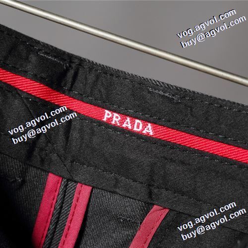 チノパン 2021秋冬 プラダ PRADA プラダスーパーコピー 激安 機能性・耐久性抜群 程よい色落ち感 洗練を十分に演出する 2色可選