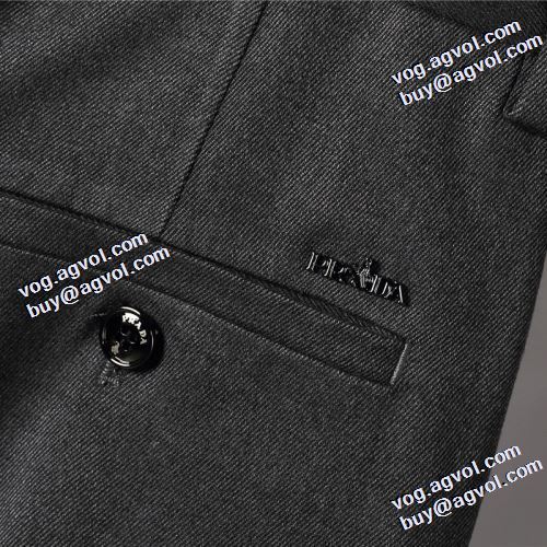 チノパン 2021秋冬 プラダ PRADA プラダスーパーコピー 激安 機能性・耐久性抜群 程よい色落ち感 洗練を十分に演出する 2色可選