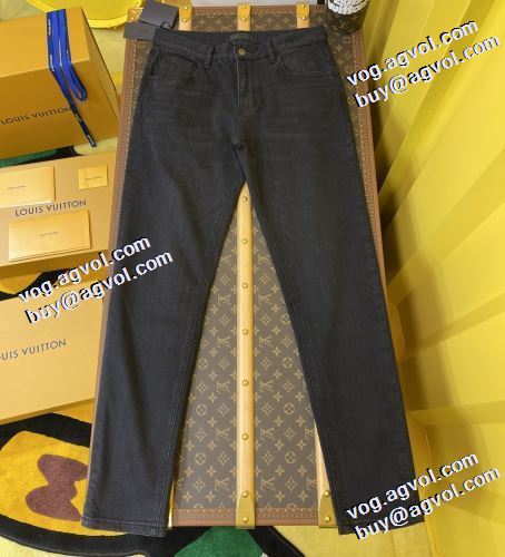 完成度の高い逸品 人気メンズデニム 2021秋冬 プラダスーパーコピー プラダ PRADA デニムパンツ ぐんぐん伸びるストレッチなデニム