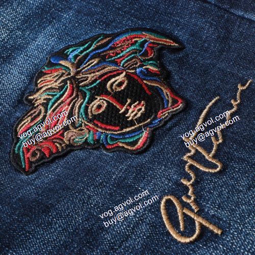  2021春夏 ヴェルサーチVERSACE セール中 VERSACEスーパーコピー 理想のパンツ