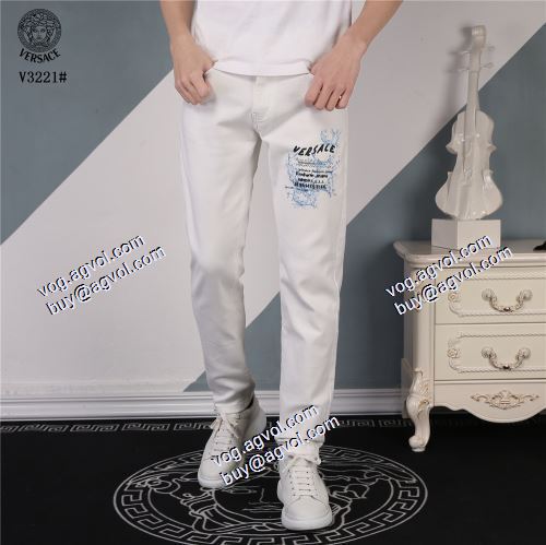  VERSACEブランド 偽物 通販 売れ筋！2021春夏 ヴェルサーチVERSACE シンプル 