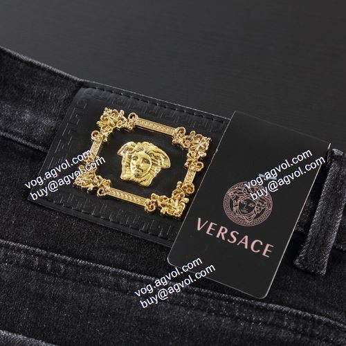  2021春夏 VERSACEコピー ブランド 大人気☆NEW!! ヴェルサーチVERSACE 人気メンズデニム