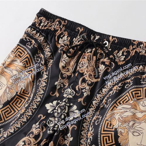  VERSACE偽物ブランド 2021春夏 ～希少 ハーフパンツ ヴェルサーチVERSACE
