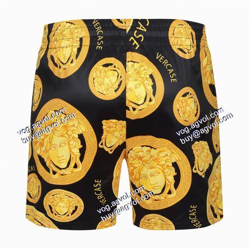  ヴェルサーチVERSACE 完売品！ VERSACEスーパーコピー 代引 耐久性に優れ2021春夏 