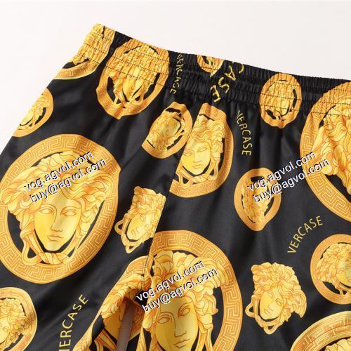  ヴェルサーチVERSACE 完売品！ VERSACEスーパーコピー 代引 耐久性に優れ2021春夏 