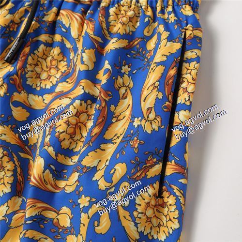  大特価 ヴェルサーチVERSACE 絶大な人気を誇る 2021春夏 VERSACEブランドスーパーコピー