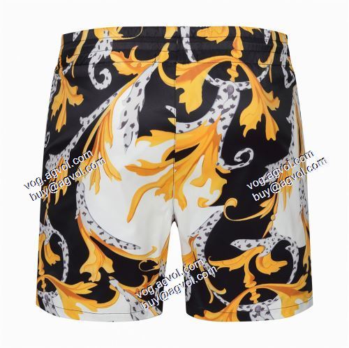  VERSACEブランド コピー 2021春夏 お買得 ヴェルサーチVERSACE 柔らかな質感