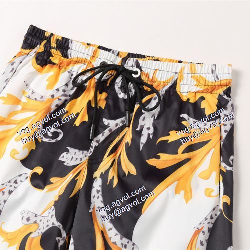  VERSACEブランド コピー 2021春夏 お買得 ヴェルサーチVERSACE 柔らかな質感