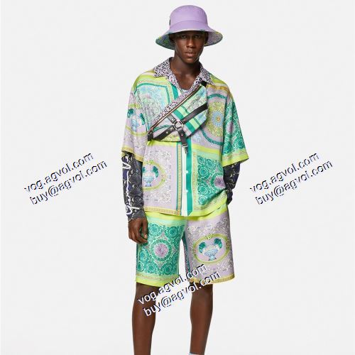 2021春夏 VERSACEスーパーコピー 超レア 透け感なし ヴェルサーチVERSACE