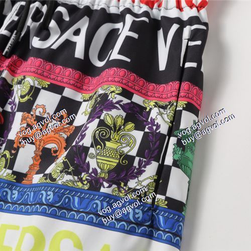  VERSACEブランド 偽物 通販 2021春夏 絶妙なルーズ感 ヴェルサーチVERSACE 個性派