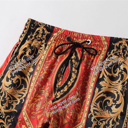  ヴェルサーチVERSACE ◆モデル愛用◆ 2021春夏 VERSACEコピーブランド シンプル