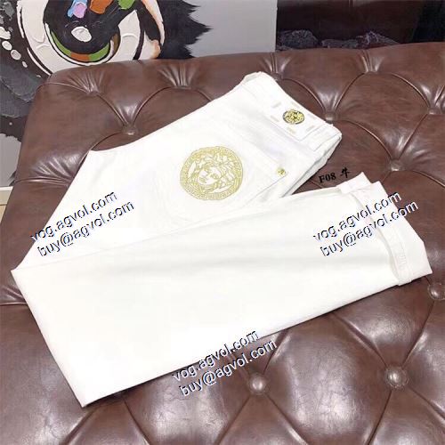  存在感◎ VERSACEブランドスーパーコピー 2021春夏 極上デニム ヴェルサーチVERSACE