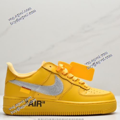 2021秋冬スニーカー  Swooshの側面の白い縫い目がシルバーの靴に目立つ 海外セレブ愛用 Off-Whiteフラットシューズ オフホワイトスーパーコピー 激安