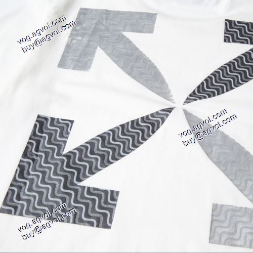 快適な着心地 オフホワイト半袖Tシャツ Off-Whiteブランドスーパーコピー カジュアル感たっぷり 2021春夏