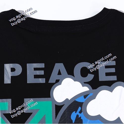 2021春夏  レジャー オフホワイト半袖Tシャツ 実用丸首スタイルバッグサイドデザイン Off-Whiteスーパーコピー