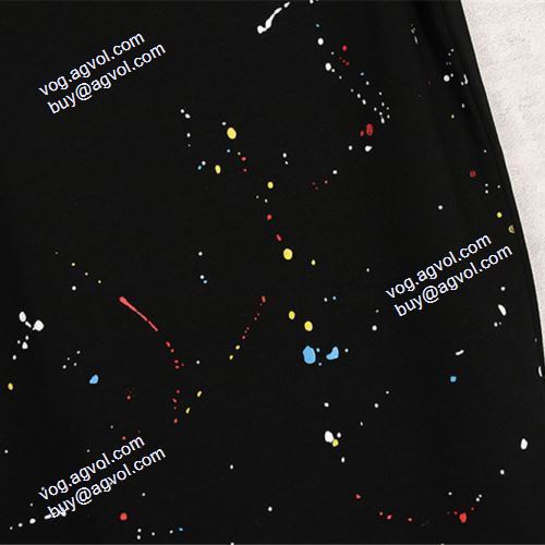 人気激売れ 2021春夏半袖Tシャツ Off-White 半袖 リラックスフィット オフホワイトスーパーコピー デリケートなバッグサイドを採用