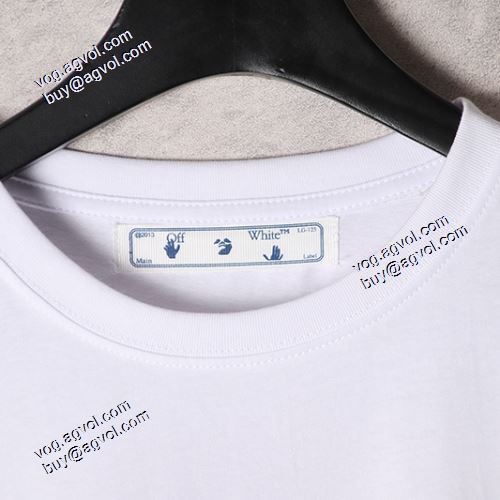 Off-Whiteスーパーコピー オフホワイト半袖Tシャツ ペイントプリント 2021春夏 胸元にロゴプリント ラウンドネック スタイリッシュな印象