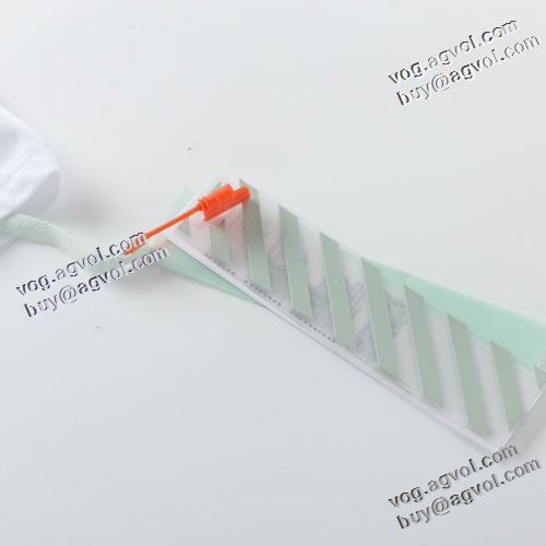 着回し度抜群 オフホワイトブランド 偽物 通販 2色可選 2021春夏 Off-White オフホワイト 半袖Tシャツ 海外セレブ愛用 肌に馴染みやすい