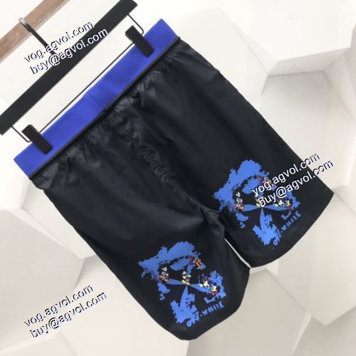 2021春夏 ストレッチで腰を引き締める Off-Whiteショートパンツ 脚部にロゴプリント オフホワイトブランド コピー 人気商品