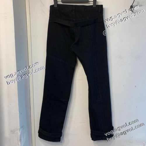 これからの季節の必須ボトムス オフホワイトコピー ブランド 2022早春 Off-White オフホワイト デニムパンツ コスパ最高のプライス 耐久性に優れ
