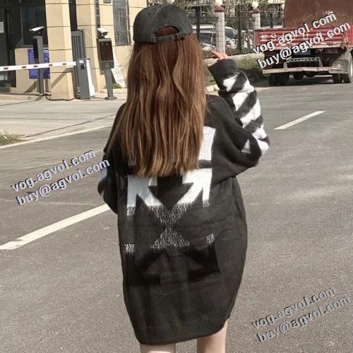 飽きのこないデザイン 今一番HOTな新品  2022早春 Off-White オフホワイト セーター オフホワイトコピー 風合いの出る