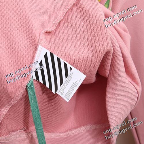 オフホワイトコピーブランド 抜群な楽チン感ある大定番 風合いの出る 2022新作 Off-White オフホワイト プルオーバーパーカー 4色可選 存在感のある