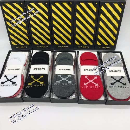 2021 Off-Whiteスーパーコピー  オフホワイト靴下 純綿の品質 綺麗に決まるフォルム！