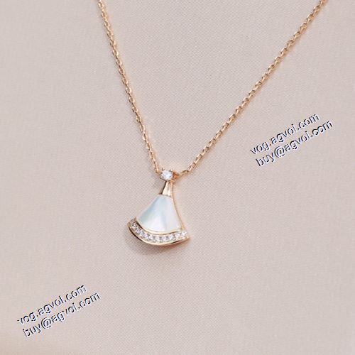 DIVAS&rsquo;DREAM ネックレス 著名人の着用 ブルガリ BVLGARI 2021春夏 2色可選 BVLGARIブランドコピー DIVBS&rsquo;DREAMネックレス