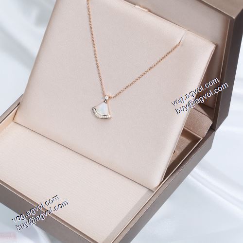 DIVAS&rsquo;DREAM ネックレス 著名人の着用 ブルガリ BVLGARI 2021春夏 2色可選 BVLGARIブランドコピー DIVBS&rsquo;DREAMネックレス