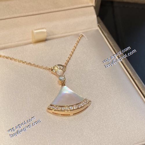 ブルガリ 今一番HOTな新品 2021春夏 ペンダントトップ ネックレス ブルガリスーパーコピー 激安