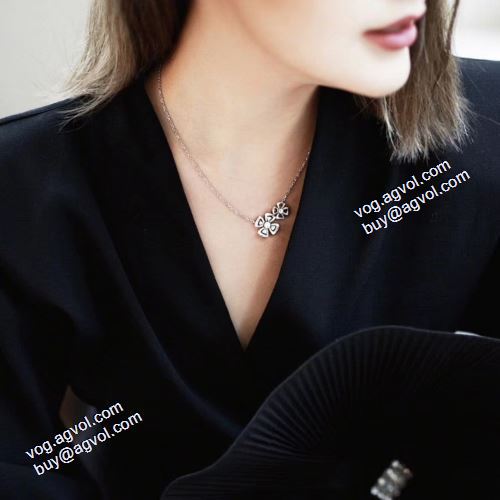 ブルガリ BVLGARI おしゃれに絶大な人気の 2021春夏 FIOREVER ペンダントトップ ネックレス ブルガリ偽物ブランド