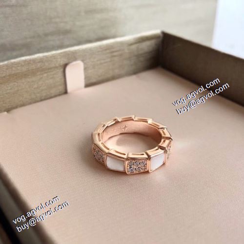 ブルガリ BVLGARI 2021春夏 コーデ 知的なムードを演出 リング/指輪 BVLGARIスーパーコピー