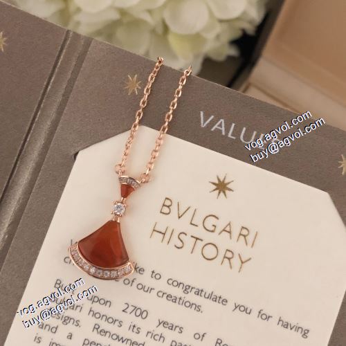 流行り 2021春夏 ブルガリ BVLGARI ペンダントトップ 2色可選 ブルガリブランド コピー 圧倒的な高級感