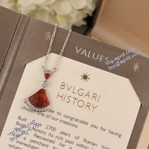 流行り 2021春夏 ブルガリ BVLGARI ペンダントトップ 2色可選 ブルガリブランド コピー 圧倒的な高級感