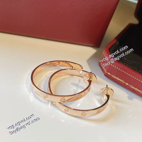 お洒落な存在感 カルティエ CARTIER 2021春夏 ピアス 2色可選 カルティエブランド コピー 海外限定ライン